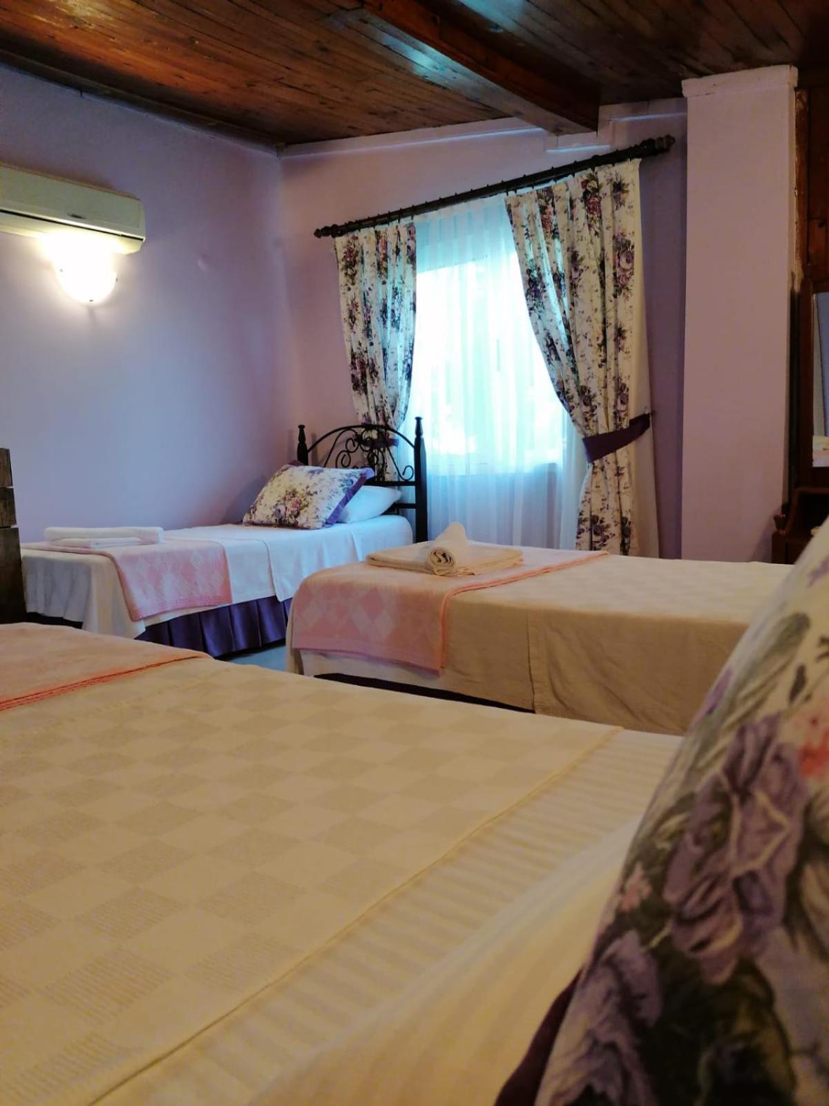 Maviev Otel Cesme Phòng bức ảnh
